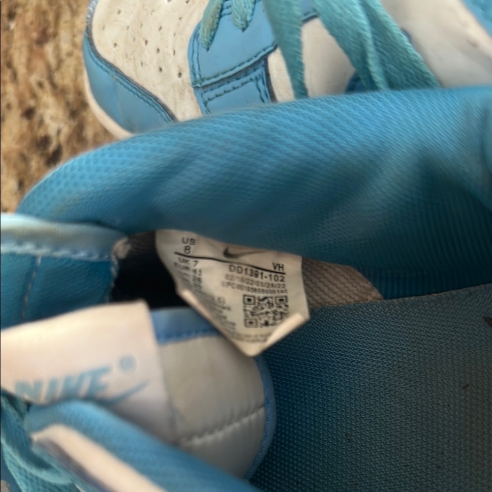 nike dunks - Picture 4 of 5